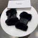 Chanel Chanel 2022 fall and winter short lazy rabbit hair gloves   worth comparing     the same paragraph of different quality, kill the market poor product, imported first-class sheepskin  lazy rabbit hair lining padded