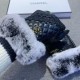 with packagingChanel Chanel 2022 Lace Double C Autumn and Winter Lazy Rabbit Fur Sheepskin Gloves   mobile touch screen, worth comparing     the same paragraph different quality, kill the market poor product, imported fi