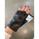 Chanel fall and winter new women's gloves official website synchronization    imported sheepskin leather ultra-thin soft and comfortable lining silk lining Size M L