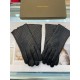 Pictures (men's)   touch screen gloves BV couple models   [original quality] 100% selection of imported sheepskin Leather fine and soft Recognition of imported sheepskin has a feel    cashmere lining to keep warm better 