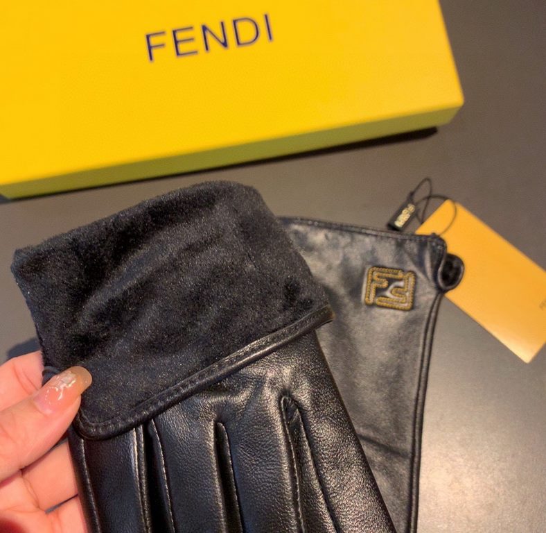 RunFendi FENDI  2022 fall and winter sheepskin embroidered gloves     cell phone touch screen, worth comparing     the same paragraph different quality, kill the market poor products, imported first-class sheepskin  lini