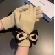 2022 new Chanel Chanel counter new wool gloves, fashion gloves, fall and winter warm padded lining, on the hand super comfortable and soft, versatile! Matching box   even size