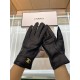 Chanel hot circle of friends women's leather gloves, imported from Ethiopia touch screen sheepskin, simple and generous static surface style add small LOGO buckle, super soft padded lining wear comfortable