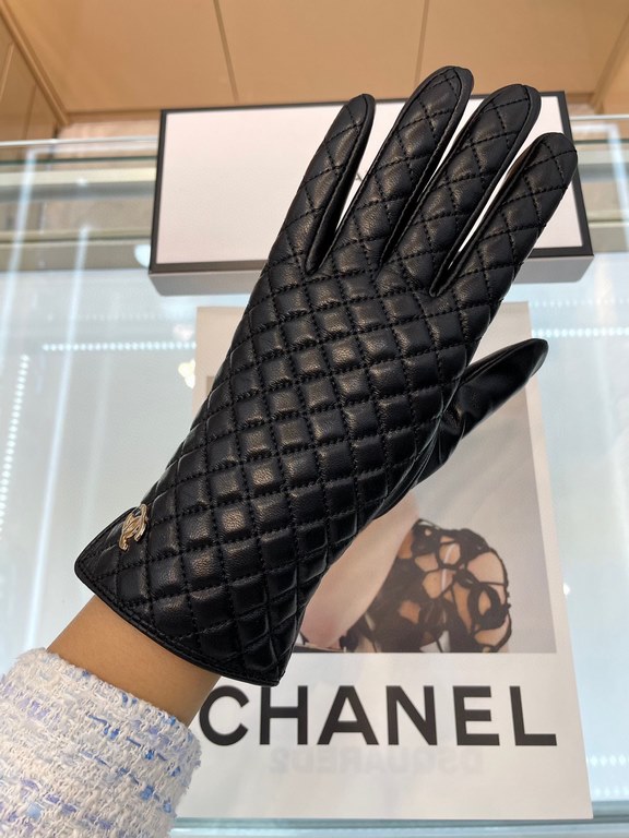 Chanel fall and winter women's gloves    imported sheepskin Leather ultra-thin soft and comfortable texture super group One size