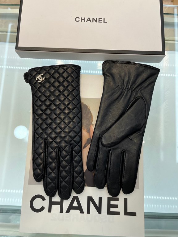 Chanel fall and winter women's gloves    imported sheepskin Leather ultra-thin soft and comfortable texture super group One size