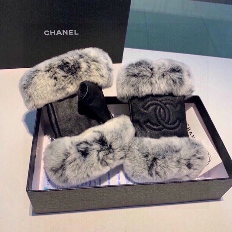 With packagingChanel Chanel 2022 fall and winter lazy rabbit hair sheep finger sheepskin gloves   worth comparing     the same paragraph of different quality, kill the market poor product, imported first-class sheepskin 