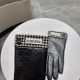 New exclusive first   touch screen gloves LV [original quality] women's new high-grade sheepskin gloves    goddess preferred can not be missed   Imported sheepskin The leather is soft and delicate recognized imported she