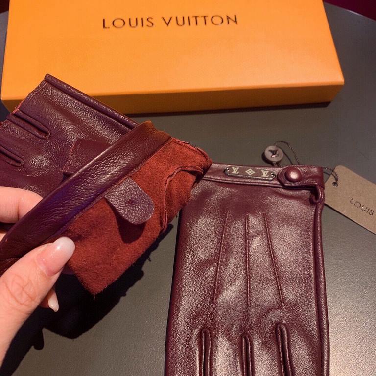 2022 LV new short gloves, fashion biker   gloves, fall and winter new cloth lining, fashion   on the hand super comfortable soft and versatile! Set beauty goddess must-have   with box   yardage ML