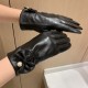 2022 new exclusive first  touch screen gloves Chanel Chanel [original quality] official website synchronization women's new high-grade sheepskin gloves    goddess preferred can not be missed    hundred percent of the sel