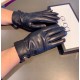 Packaging2022 new exclusive first   touch screen gloves men's gloves Gucci Gucci new high-grade sheepskin gloves    type of men preferred can not be missed    hundred percent selection of imported sheepskin Leather fine 