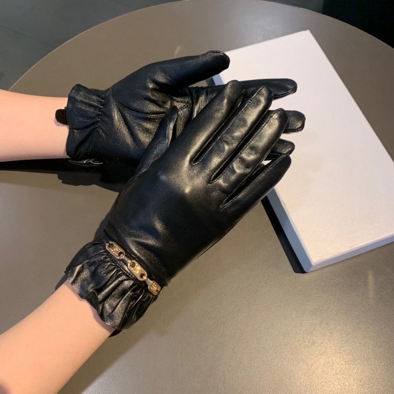 With packaging2022 new exclusive first   touch screen gloves CELINE CELINE (original quality) official website synchronization women's new high-grade sheepskin gloves    goddess preferred can not be missed    100 percent