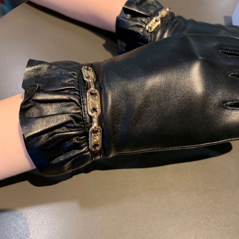 With packaging2022 new exclusive first   touch screen gloves CELINE CELINE (original quality) official website synchronization women's new high-grade sheepskin gloves    goddess preferred can not be missed    100 percent