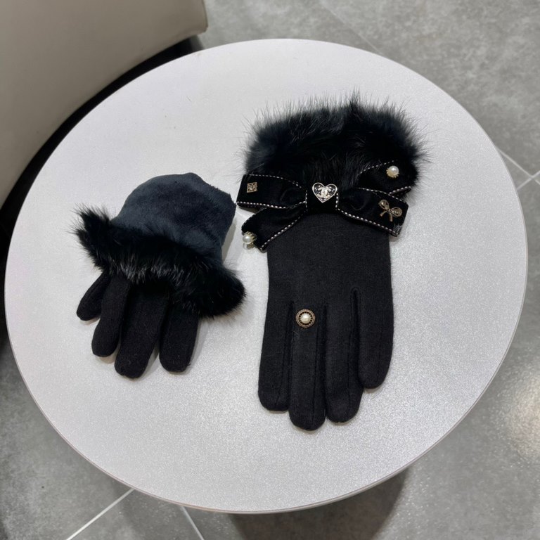 Chanel Chanel 2022 fall and winter lazy rabbit hair wool gloves   worth comparing     the same paragraph of different quality, kill the market poor product, wool ten lazy rabbit hair lining padded   classic but not fashi