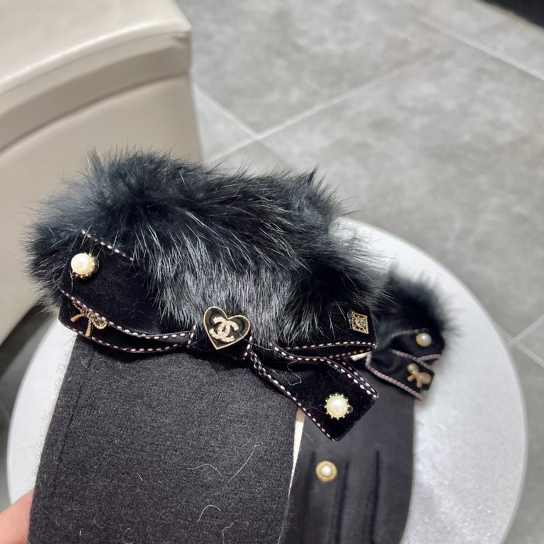 Chanel Chanel 2022 fall and winter lazy rabbit hair wool gloves   worth comparing     the same paragraph of different quality, kill the market poor product, wool ten lazy rabbit hair lining padded   classic but not fashi