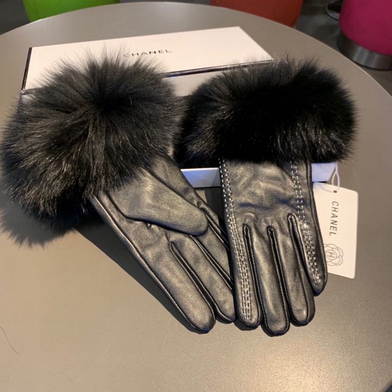 With packaging2022 CHANEL   Italian export original single tail single touch screen gloves, using top white goatskin  raccoon fur, absolute goddess set of beauty   noblewoman models feel softer and more delicate skin-fri