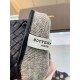 Pictures (women's models)   touch screen gloves BV couple models   [original quality] 100% selection of imported sheepskin Leather fine and soft Recognition of imported sheepskin has a feel    cashmere lining to keep war