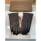 Pictures (men's)   touch screen gloves BV couple models   [original quality] 100% selection of imported sheepskin Leather fine and soft Recognition of imported sheepskin has a feel    cashmere lining to keep warm better 