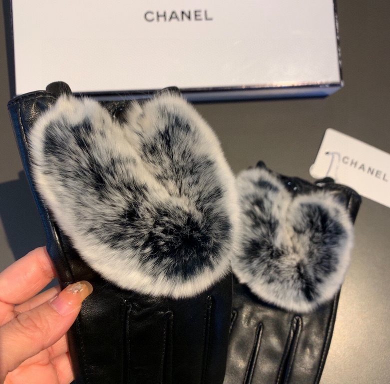 with packagingChanel Chanel 2022 love  fall and winter lazy rabbit hair sheepskin gloves   mobile touch screen, worth comparing     the same paragraph of different quality, kill the market poor product, imported first-cl