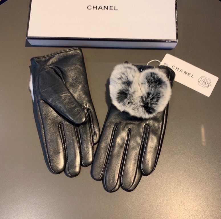 with packagingChanel Chanel 2022 love  fall and winter lazy rabbit hair sheepskin gloves   mobile touch screen, worth comparing     the same paragraph of different quality, kill the market poor product, imported first-cl