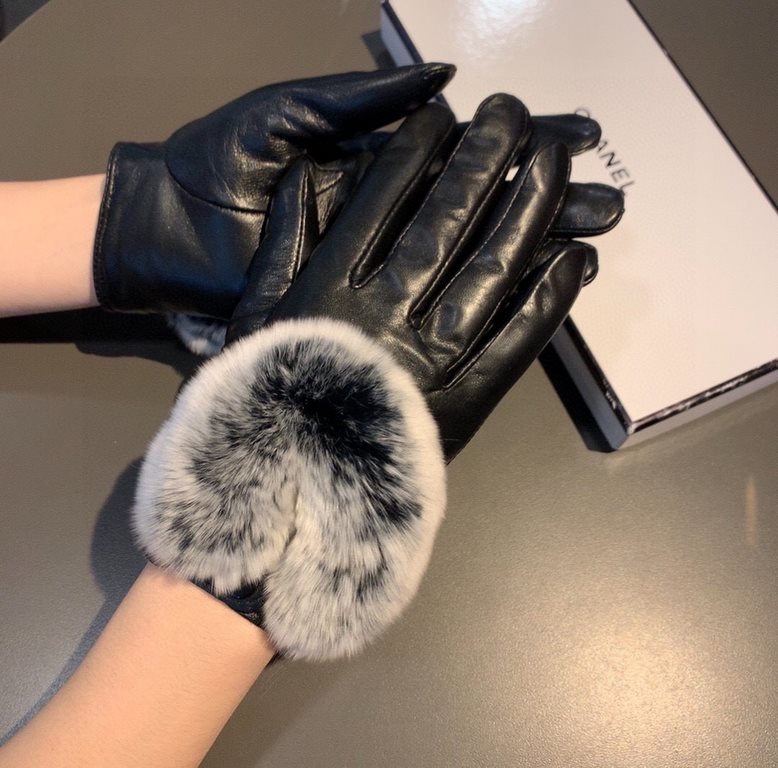 with packagingChanel Chanel 2022 love  fall and winter lazy rabbit hair sheepskin gloves   mobile touch screen, worth comparing     the same paragraph of different quality, kill the market poor product, imported first-cl