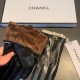 2023 new exclusive first  touch screen gloves Chanel Chanel [original quality] official website synchronization women's new high-grade sheepskin gloves    goddess preferred can not be missed    hundred percent of the sel