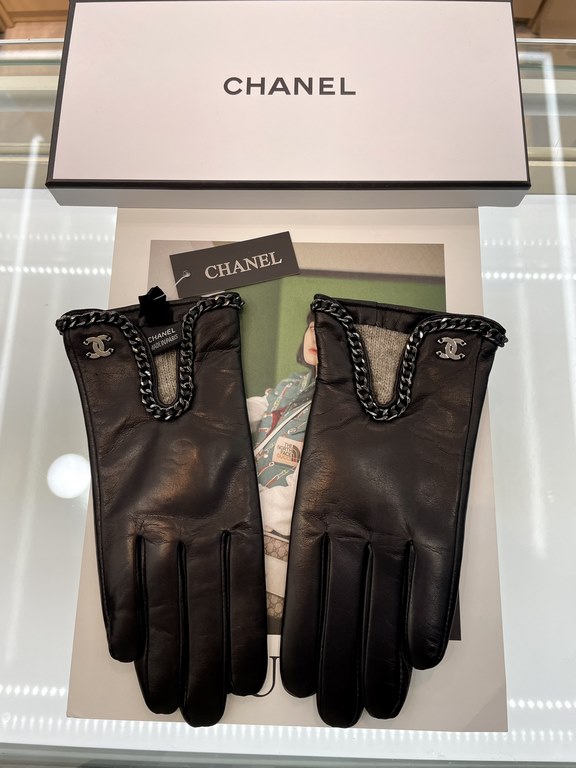 Chanel's latest original gloves   using imported polished leather original single quality official synchronization women's new high-grade sheepskin gloves     100% selection of imported lambskin lining velvet lining warm