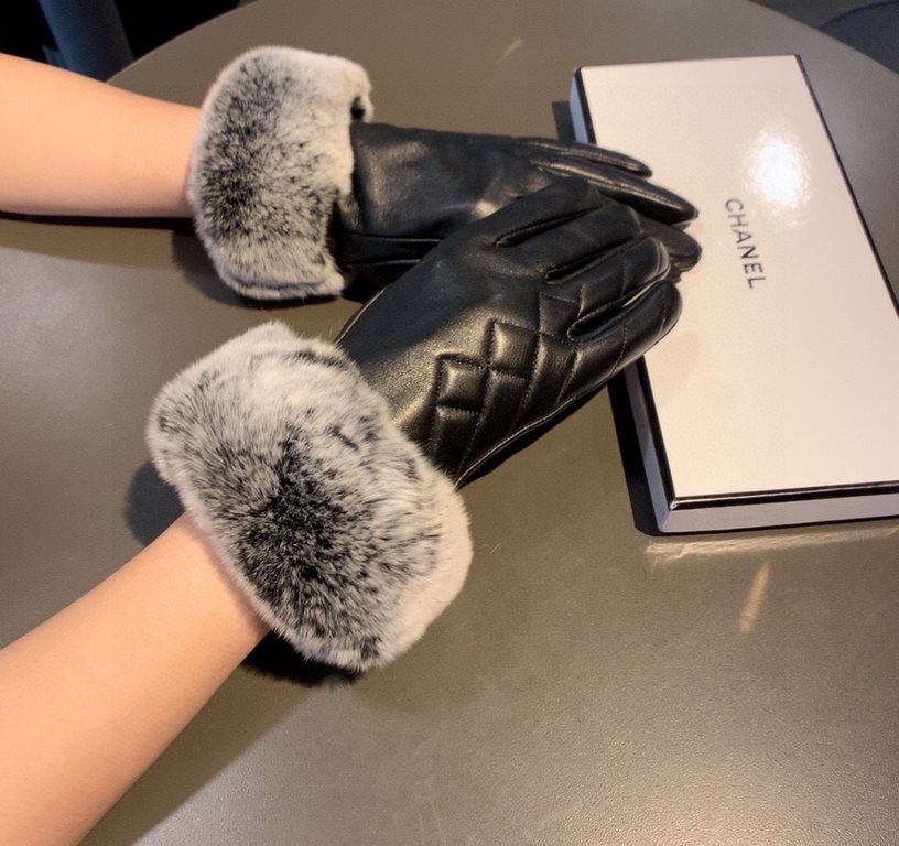 with packagingChanel Chanel 2022 fall and winter lazy rabbit hair   embroidery half-pronged inc inc sheepskin gloves   mobile touch screen, worth comparing    the same paragraph different quality, kill the market poor pr