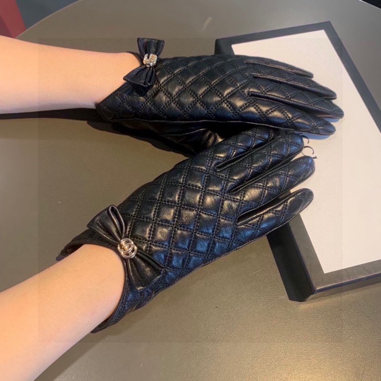 2023 new exclusive first   touch screen gloves Gucci Gucci new U mouth bow high-grade sheepskin gloves    goddesses set of the United States preferred can not be missed    hundred percent of the selection of imported she