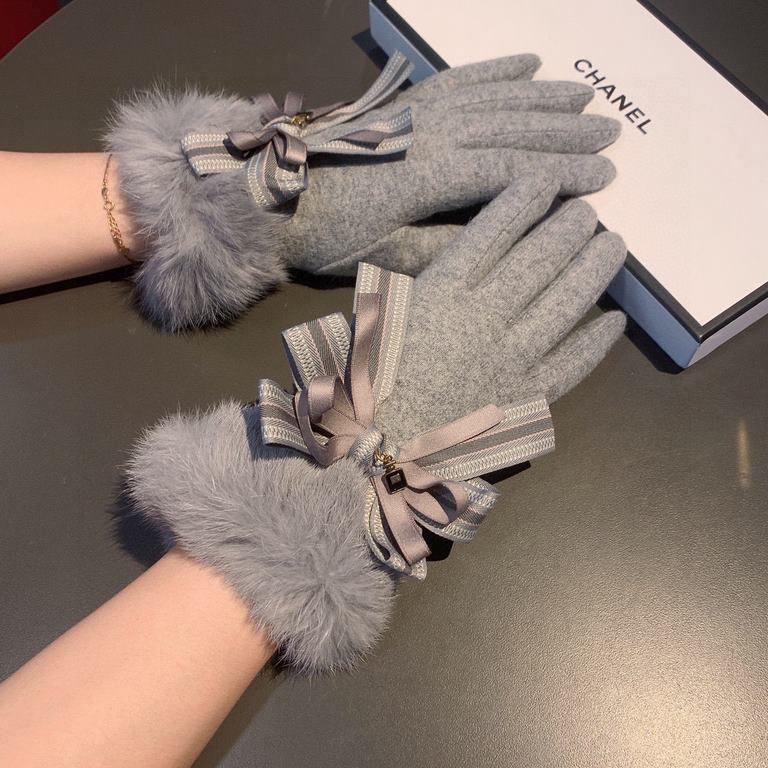 .Chanel Chanel 2022 fall and winter lazy rabbit wool wool gloves   worth comparing     the same paragraph of different quality, kill the market poor product, wool ten lazy rabbit hair lining padded   classic but not fash