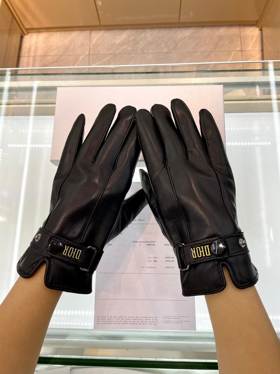 Dior new touch screen gloves men's gloves high-grade sheepskin gloves    type of men driving preferred not to miss    100% selection of imported sheepskin Leather fine and soft Recognition of imported sheepskin unique fe