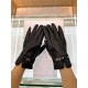 Dior new touch screen gloves men's gloves high-grade sheepskin gloves    type of men driving preferred not to miss    100% selection of imported sheepskin Leather fine and soft Recognition of imported sheepskin unique fe