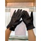 Dior new touch screen gloves men's gloves high-grade sheepskin gloves    type of men driving preferred not to miss    100% selection of imported sheepskin Leather fine and soft Recognition of imported sheepskin unique fe