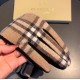 With packaging runBurberry BURBERRY counter new wool gloves, fashion gloves, fall and winter warm padded lining, classic plaid, super comfortable and soft on the hand, versatile! average size