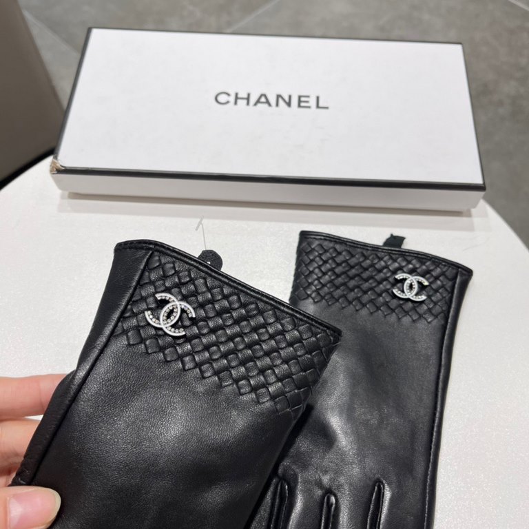 New exclusive first Chanel Chanel ladies new high-grade sheepskin gloves    goddess preferred can not miss      First-grade sheepskin Leather fine and soft cashmere lining to keep warm better goddesses set of the United 