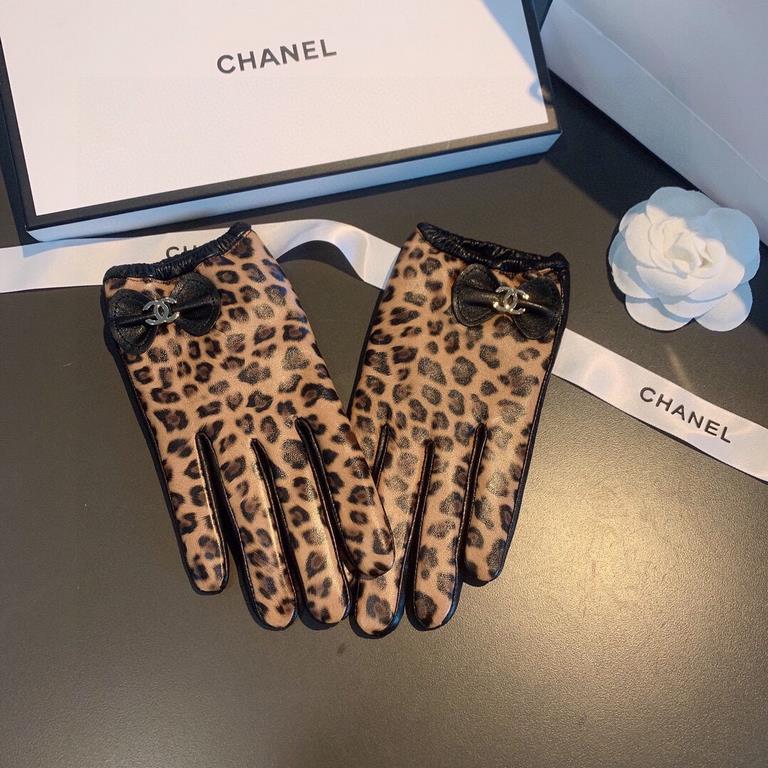 2022 new exclusive first   leopard bow   touch screen gloves Chanel Chanel [original quality] official website synchronization women's new high-grade sheepskin gloves    goddess preferred can not be missed       hundred 