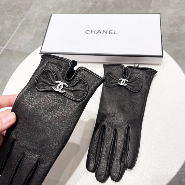 women's models  2023 new exclusive first   touch screen gloves Chanel deerskin pattern Chanel [original quality] official synchronization of the official website women's new high-grade sheepskin gloves     goddesses pref