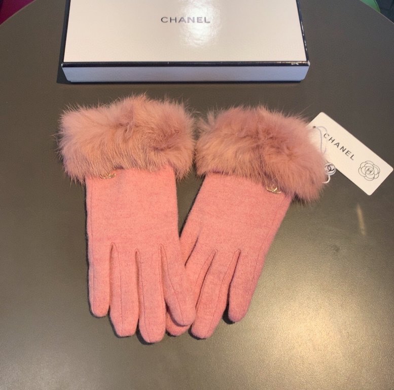 with packagingChanel Chanel 2022 fall and winter lazy rabbit hair wool gloves   worth comparing     the same paragraph of different quality, kill the market poor product, wool ten lazy rabbit hair lining padded   classic