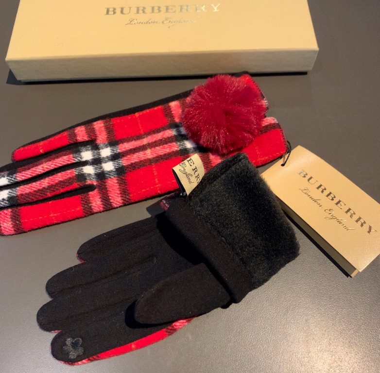 With packaging runBurberry BURBERRY counter new wool gloves, fashion gloves, fall and winter warm padded lining, classic plaid, super comfortable and soft on the hand, versatile! average size