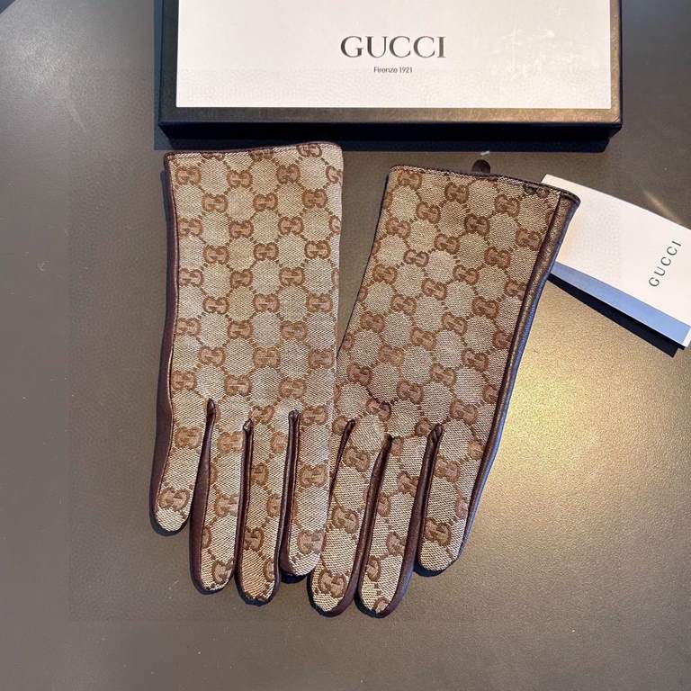 2023 new exclusive first   touch screen gloves Gucci Gucci new high-grade sheepskin gloves    goddesses set the United States preferred can not be missed    hundred percent of the selection of imported sheepskin Leather 