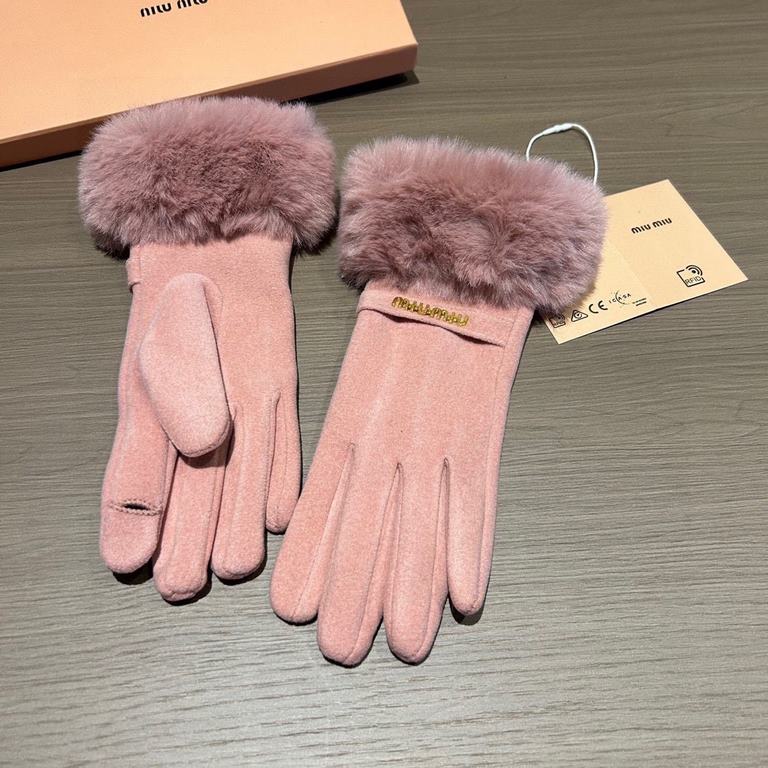 Miu Miu 2023 fall and winter lazy rabbit hair wool gloves   worth comparing     the same paragraph of different quality, kill the market poor product, wool ten lazy rabbit hair lining padded   classic but not fashionable