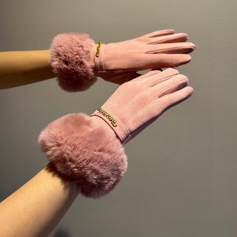 Miu Miu 2023 fall and winter lazy rabbit hair wool gloves   worth comparing     the same paragraph of different quality, kill the market poor product, wool ten lazy rabbit hair lining padded   classic but not fashionable