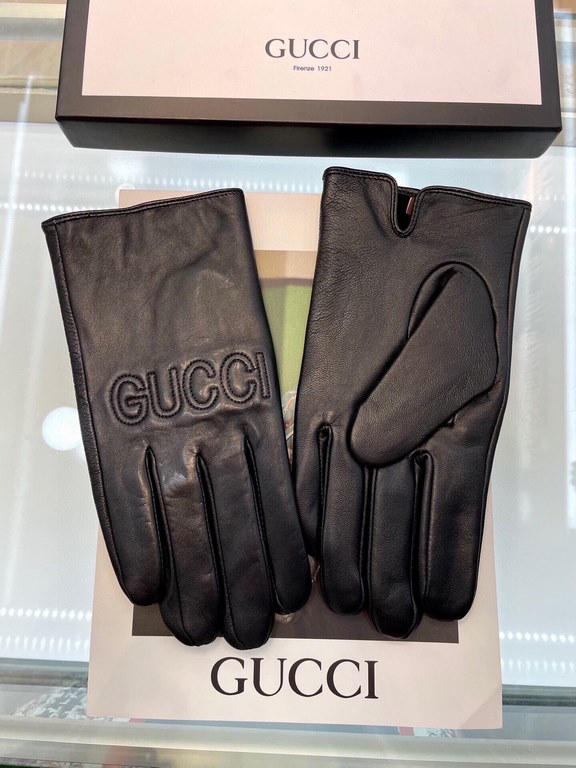 GUCCI new men's leather gloves, imported from Ethiopia touch screen sheepskin, the back of the hand at the personalized LOGO design, GUCCI and LOVED, small openings at the wrist to adjust the size of the total to make yo