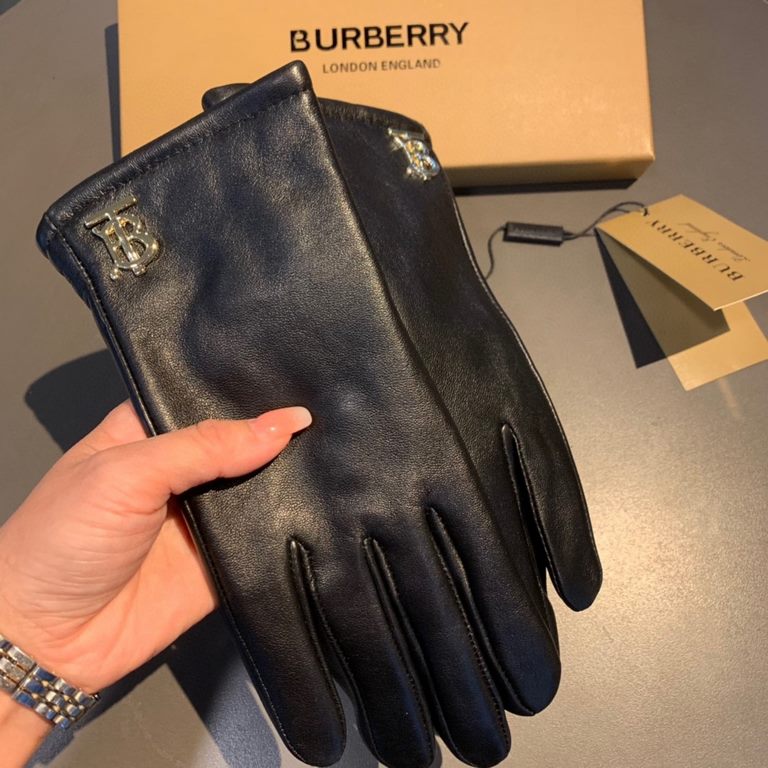 With packaging runBurberry BURBERRY counter new sheepskin gloves, fashion gloves, fall and winter warm padded lining, classic simple   on the hand super comfortable and soft, versatile! Yardage ML