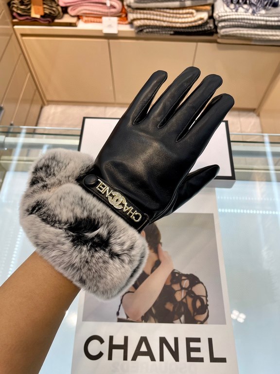 New exclusive first Chanel Chanel ladies new high-grade sheepskin gloves    goddess preferred can not miss      First-grade sheepskin Leather fine and soft cashmere lining to keep warm better goddesses set of the United 