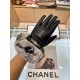 New exclusive first Chanel Chanel ladies new high-grade sheepskin gloves    goddess preferred can not miss      First-grade sheepskin Leather fine and soft cashmere lining to keep warm better goddesses set of the United 