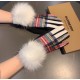 With packagingBurberry BURBERRY counter new large fox fur ball   wool gloves   fashion gloves, fall and winter warm padded lining, classic plaid, on the hand super comfortable and soft,   versatile! average size