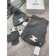 Celine. [Three-piece wool suit fox hair hat  scarf  gloves] classic suit hat! Warm and super comfortable ~ winter miss ageing artifacts Oh ~ this winter you are missing such a set of suit hat la ~ and warm and fashion! M