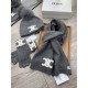 Celine. [Three-piece wool suit fox hair hat  scarf  gloves] classic suit hat! Warm and super comfortable ~ winter miss ageing artifacts Oh ~ this winter you are missing such a set of suit hat la ~ and warm and fashion! M