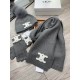 Celine. [Three-piece wool suit fox hair hat  scarf  gloves] classic suit hat! Warm and super comfortable ~ winter miss ageing artifacts Oh ~ this winter you are missing such a set of suit hat la ~ and warm and fashion! M