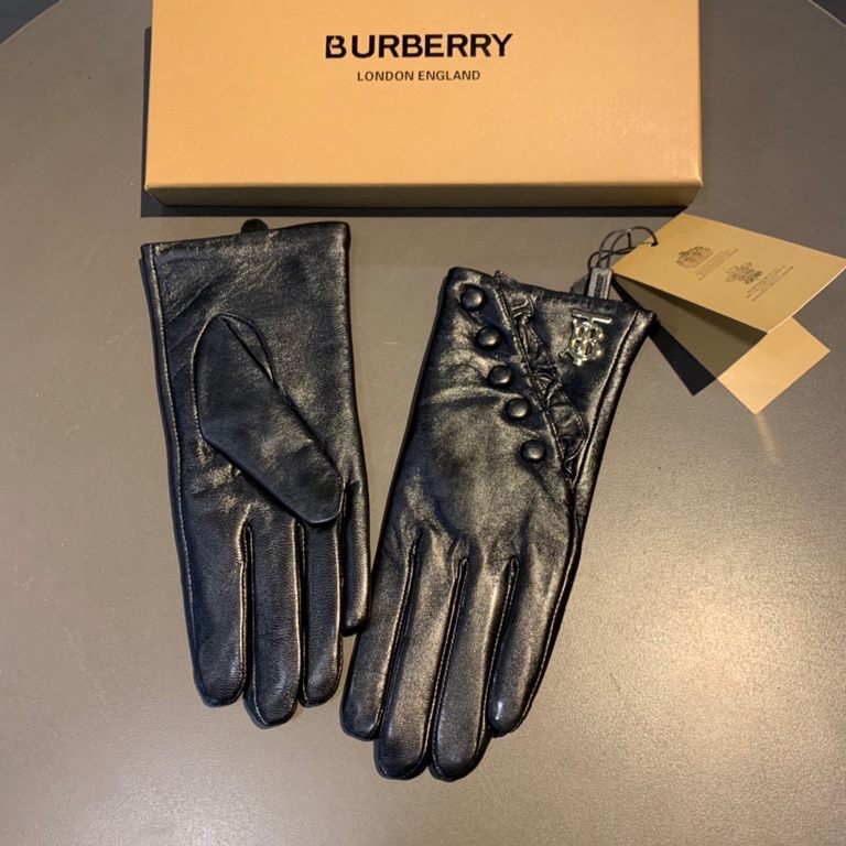 PackagingBurberry BURBERRY counter new sheepskin gloves, fashion gloves, fall and winter warm padded lining, classic simple   on the hand super comfortable and soft, versatile! Size ML